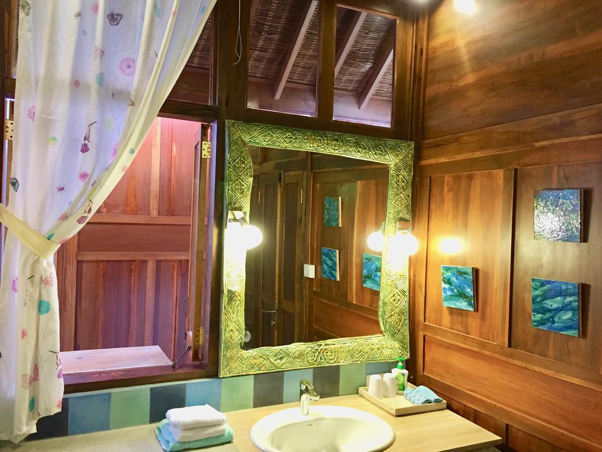 Kampung Lestari Villa